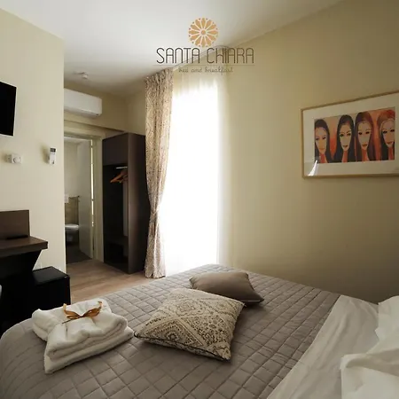 Bed & Breakfast Dimora Santa Chiara 2*